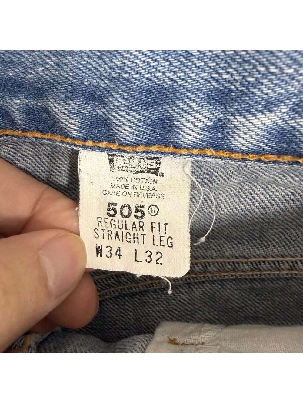 Vintage 90s Levi's 505 Jeans Mens 34x32 Blue Light Wash Regular Fit Straight USA